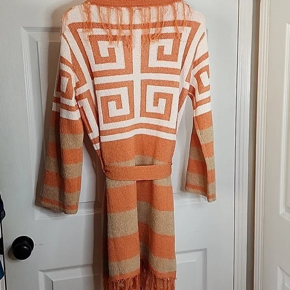 BETTER GRAB THIS ONE OR ITS MINE NWTS OVERSIZED WILL FIT LARGE - Picture 6 of 6